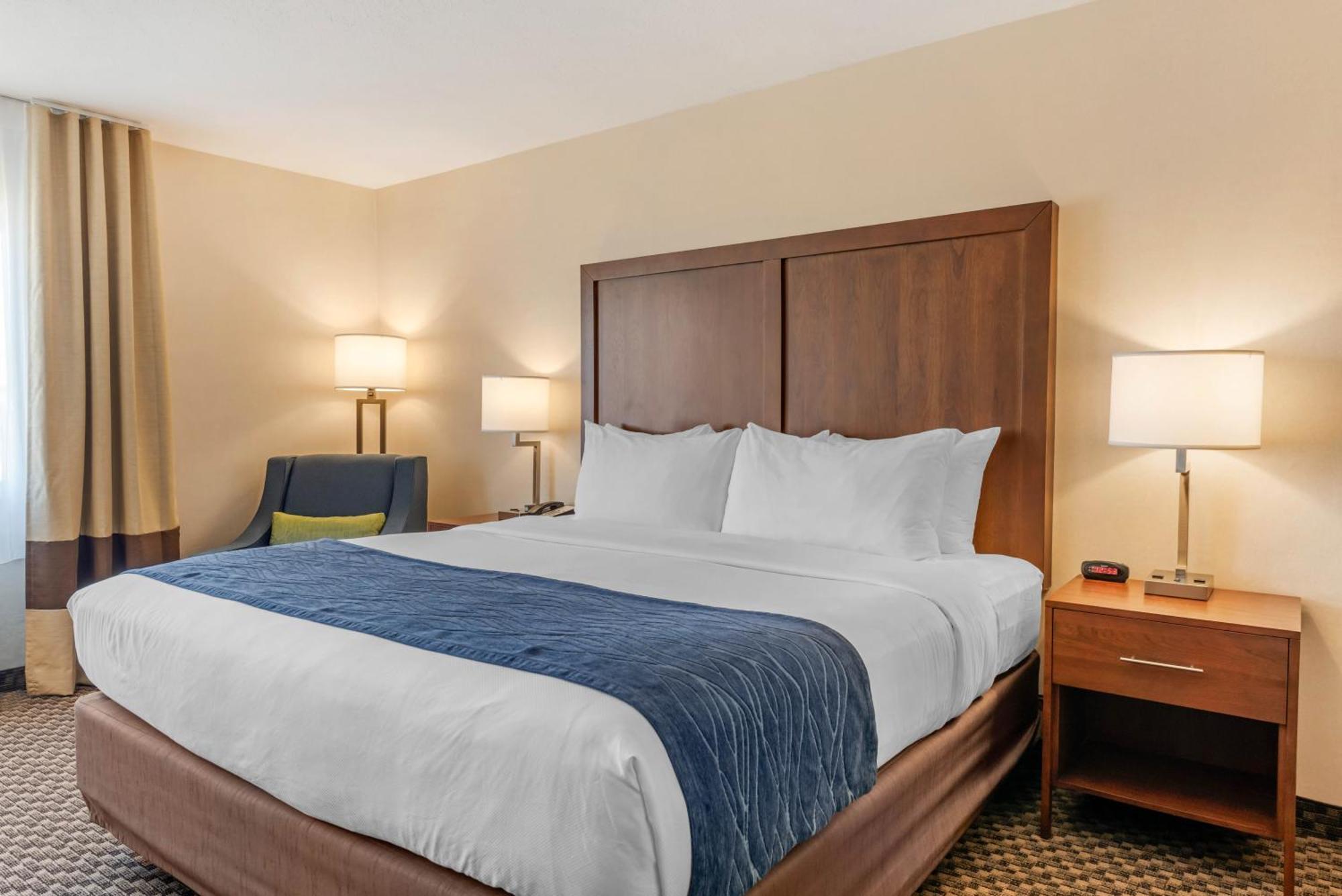 Comfort & Near Route 66 Hotel